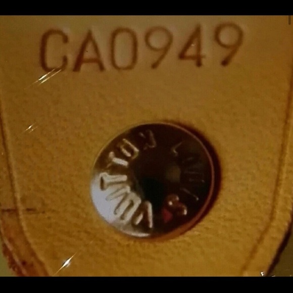 SOLD‼️ 💛 Louis Vuitton Houston Bag - Picture 14 of 16